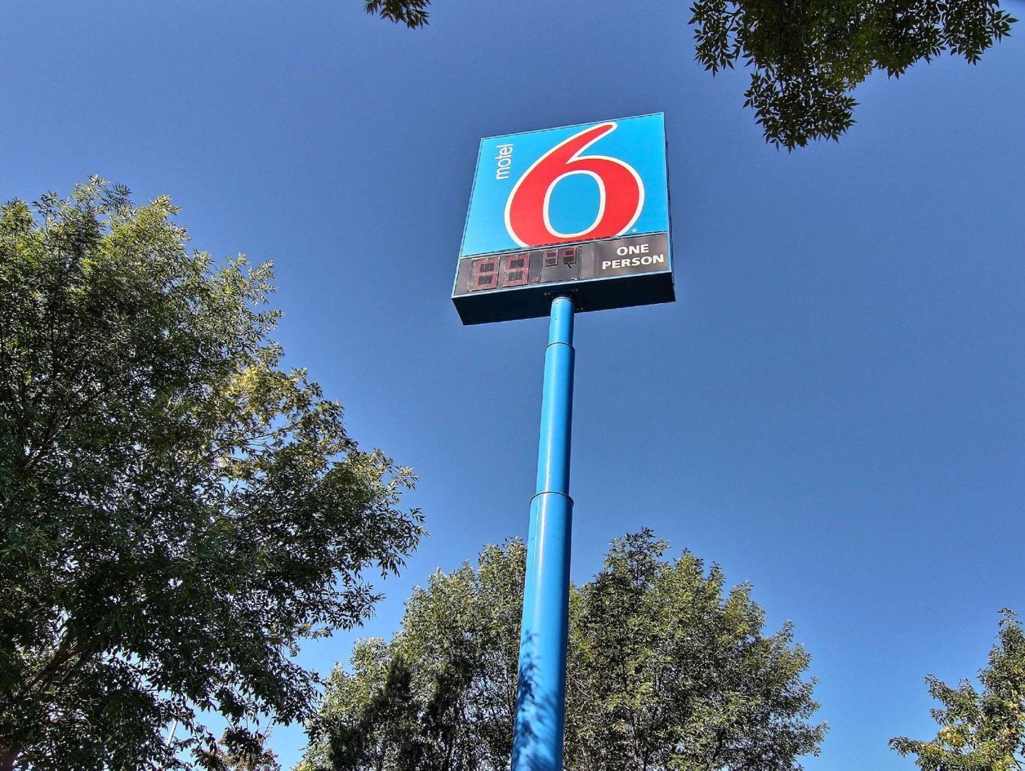 Motel 6-Bismarck, Nd Buitenkant foto