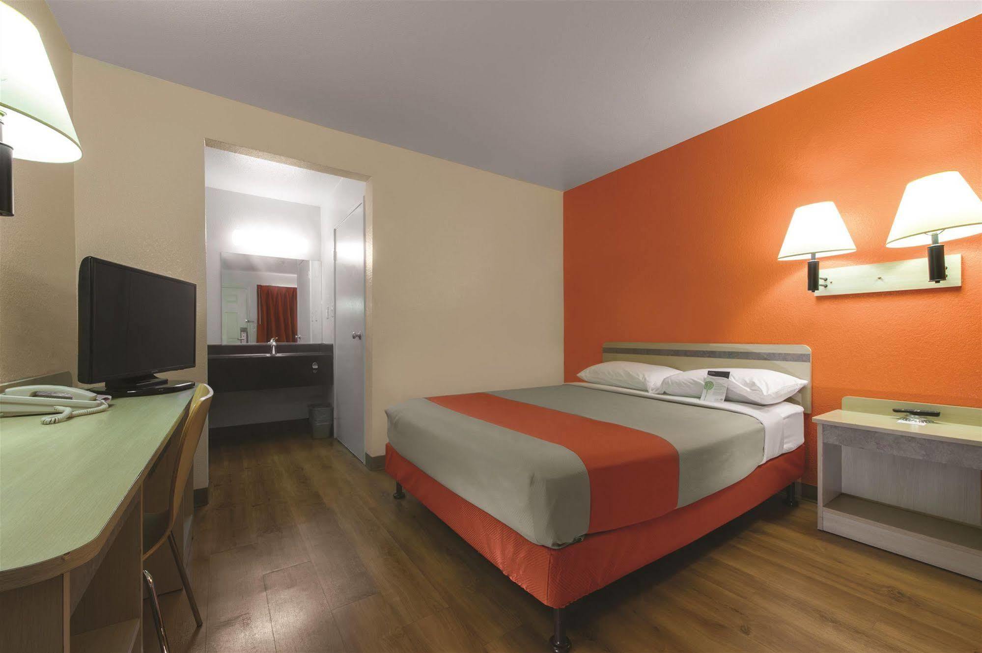 Motel 6-Bismarck, Nd Buitenkant foto